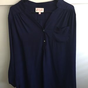 Cute  and comfy blouse. Goes with everything.